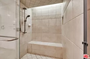 17140 Burbank Blvd, Encino, CA 91316 - Photo 15