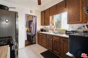 2346 Yosemite Dr, Los Angeles, CA 90041 - Photo 17
