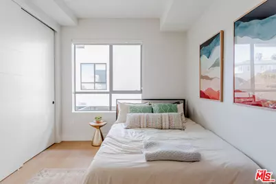 5014 Rosewood Ave, Los Angeles, CA 90004 - Photo 17