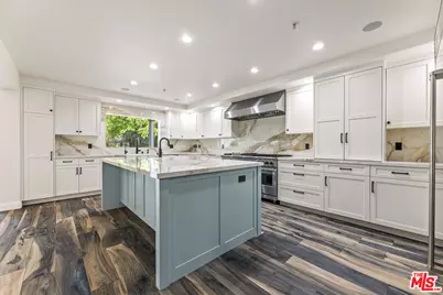 6221 Penfield Ave, Woodland Hills, CA 91367 - Photo 25