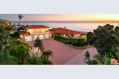 29821 Pacific Coast Hwy, Malibu, CA 90265 - Photo 1