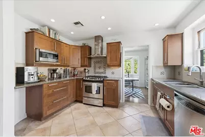 4440 W 61st St, Los Angeles, CA 90043 - Photo 23