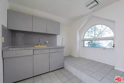 7805 Veragua Dr, Playa del Rey, CA 90293 - Photo 67