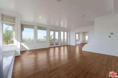 7805 Veragua Dr, Playa del Rey, CA 90293 - Photo 35