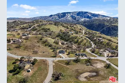 30460 Horsethief Dr, Tehachapi, CA 93561 - Photo 1