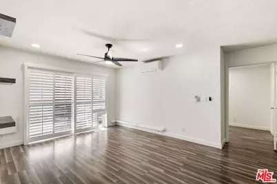 327 Chestnut Ave #104, Long Beach, CA 90802 - Photo 11