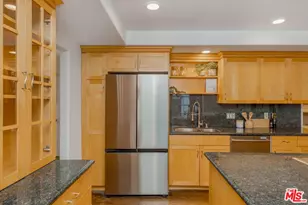 3724 Dixie Canyon Ave, Sherman Oaks, CA 91423 - Photo 9