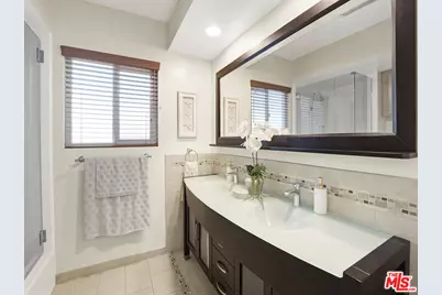 19410 Shenango Dr, Tarzana, CA 91356 - Photo 29