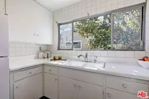11120 Queensland St, Los Angeles, CA 90034 - Photo 15