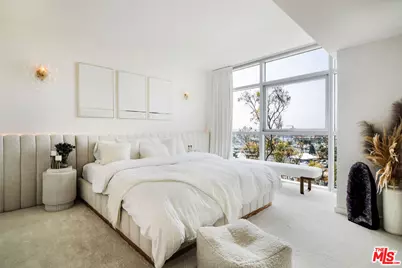 13700 Marina Pointe Dr #704, Marina del Rey, CA 90292 - Photo 19
