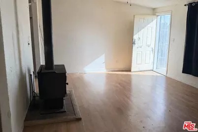 6288 Maricopa Rd, Phelan, CA 92371 - Photo 5