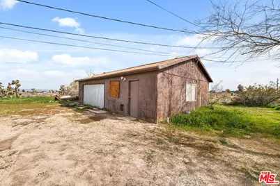 4388 Amador Rd, Phelan, CA 92371 - Photo 23