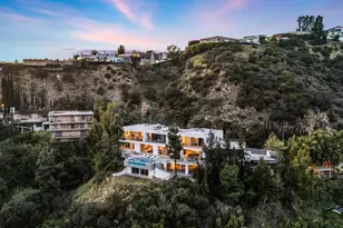 8854 Thrasher Ave, Los Angeles, CA 90069 - Photo 5