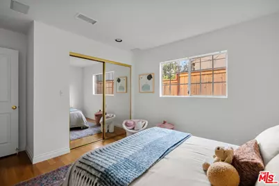 744 New York Dr, Altadena, CA 91001 - Photo 37