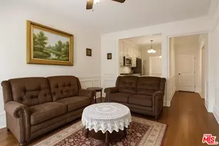 21620 Burbank Blvd, Woodland Hills, CA 91367 - Photo 5