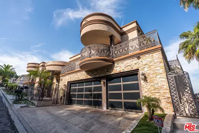 11131 Mountcastle Dr, Studio City, CA 91604 - Photo 3