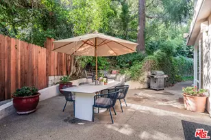 2423 Horse Shoe Canyon Rd, Los Angeles, CA 90046 - Photo 13