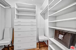 289 S Barrington Ave, Los Angeles, CA 90049 - Photo 13