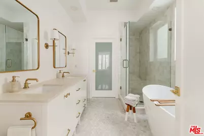 11680 Montana Ave #203, Los Angeles, CA 90049 - Photo 9