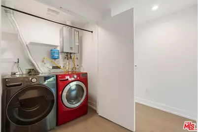 1345 Havenhurst Dr #4, West Hollywood, CA 90046 - Photo 21