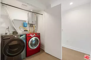 1345 Havenhurst Dr, West Hollywood, CA 90046 - Photo 21