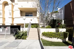 13801 Oxnard St, Van Nuys, CA 91401 - Photo 1