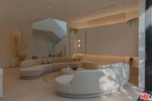 17177 Adlon Rd, Encino, CA 91436 - Photo 3