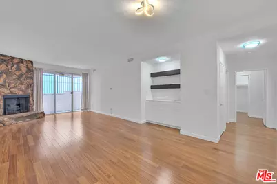 104 S Hayworth Ave #104, Los Angeles, CA 90048 - Photo 3