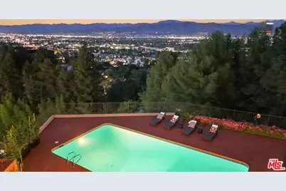 11107 Mountcastle Dr, Studio City, CA 91604 - Photo 27