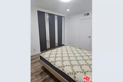 18326 Collins St #F, Tarzana, CA 91356 - Photo 25