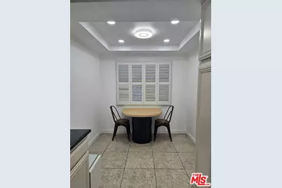 18326 Collins St #F, Tarzana, CA 91356 - Photo 11