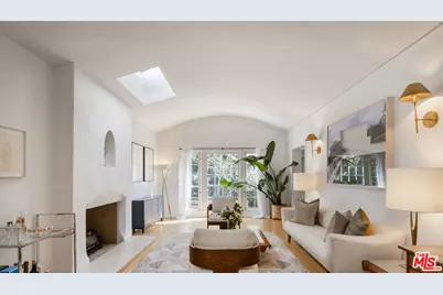 2201 N Willetta Ave, Los Angeles, CA 90068 - Photo 9