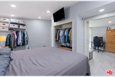 11332 Loch Lomond Rd, Los Alamitos, CA 90720 - Photo 31