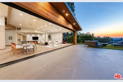 9153 Janice Pl, Beverly Hills, CA 90210 - Photo 41