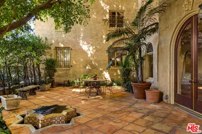 109 N Sycamore Ave #102, Los Angeles, CA 90036 - Photo 17