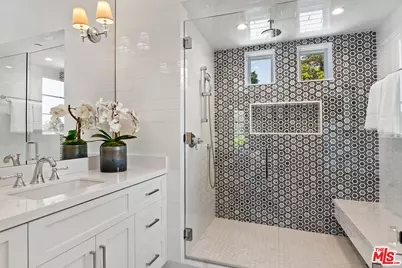 1545 Amalfi Dr, Pacific Palisades, CA 90272 - Photo 29