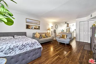 7045 Woodley Ave #110, Van Nuys, CA 91406 - Photo 1