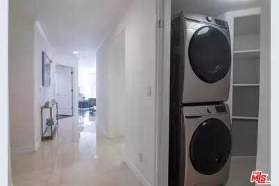 2007 S Beverly Glen Blvd #102, Los Angeles, CA 90025 - Photo 23