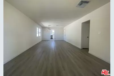 14519 Fox St, Mission Hills, CA 91345 - Photo 19