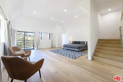 8581 Cole Crest Dr, Los Angeles, CA 90046 - Photo 19