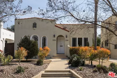 1254 S Tremaine Ave, Los Angeles, CA 90019 - Photo 1