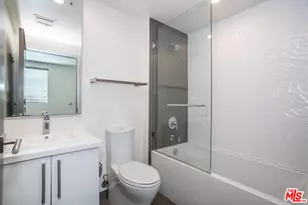 11764 Idaho Ave, Los Angeles, CA 90025 - Photo 13