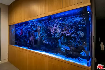 15743 Hesby St, Encino, CA 91436 - Photo 73