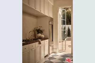 15620 Woodvale Rd, Encino, CA 91436 - Photo 9