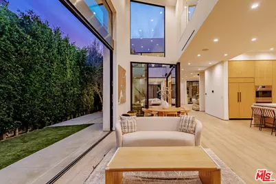 116 S Gretna Green Way, Los Angeles, CA 90049 - Photo 39