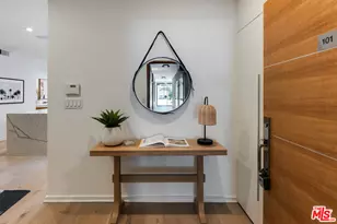 132 N Swall Dr, Los Angeles, CA 90048 - Photo 19