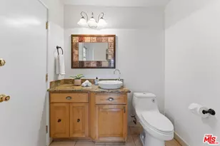 6304 W 79th St, Los Angeles, CA 90045 - Photo 17