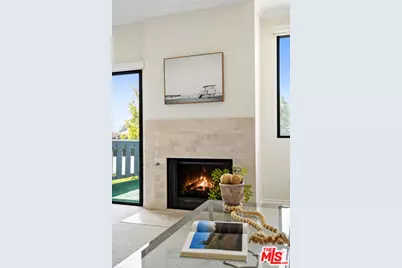 29125 Thousand Oaks Blvd #D, Agoura Hills, CA 91301 - Photo 9