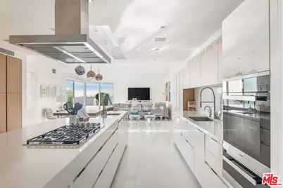 1645 Carla Rdg, Beverly Hills, CA 90210 - Photo 15