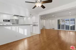 18550 Hatteras St, Tarzana, CA 91356 - Photo 1